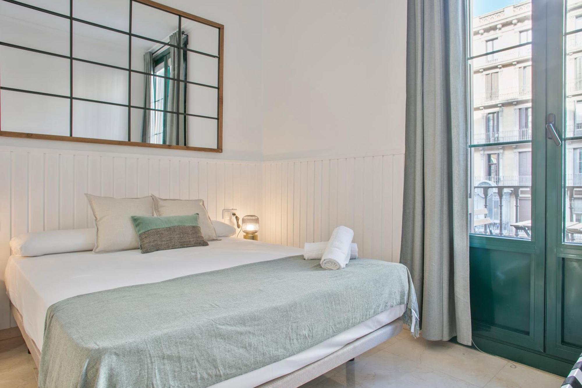 Anton'S Downtown Apartment Barcelona Ngoại thất bức ảnh